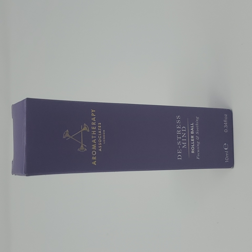 Aromatherapy Essentials De-Stress Roller Ball Focusing & Soothing .34oz 10ml box